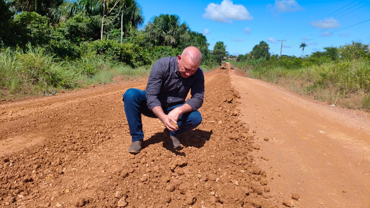 Ezequiel Neiva destaca parceria com governo do estado na manutenção da RO-420, em Nova Mamoré